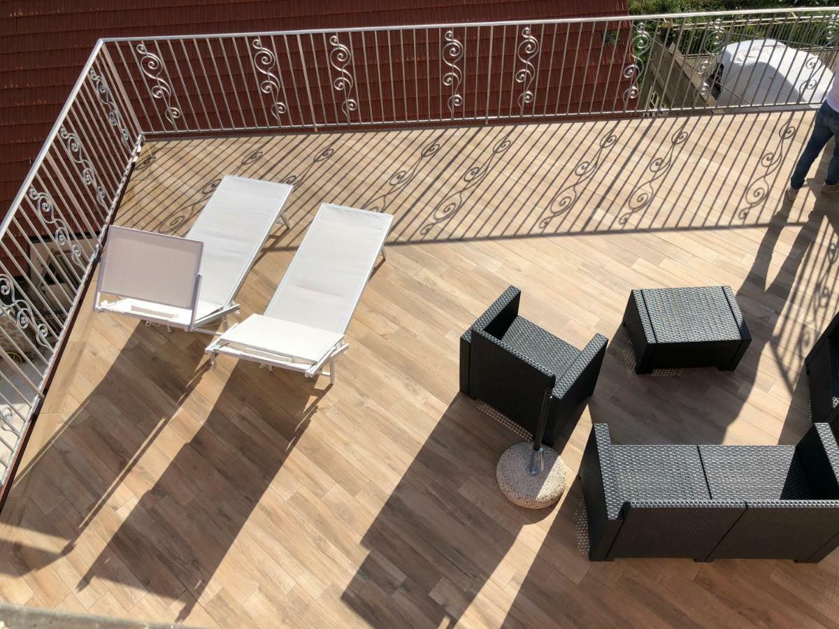 Panoramic Viewpoint Villa อาเจโรลา ภายนอก รูปภาพ